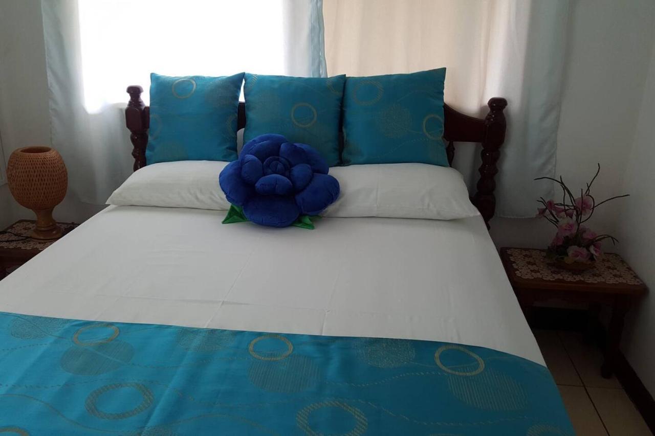 Gigi'S Self Catering Apartment Port Glaud Εξωτερικό φωτογραφία