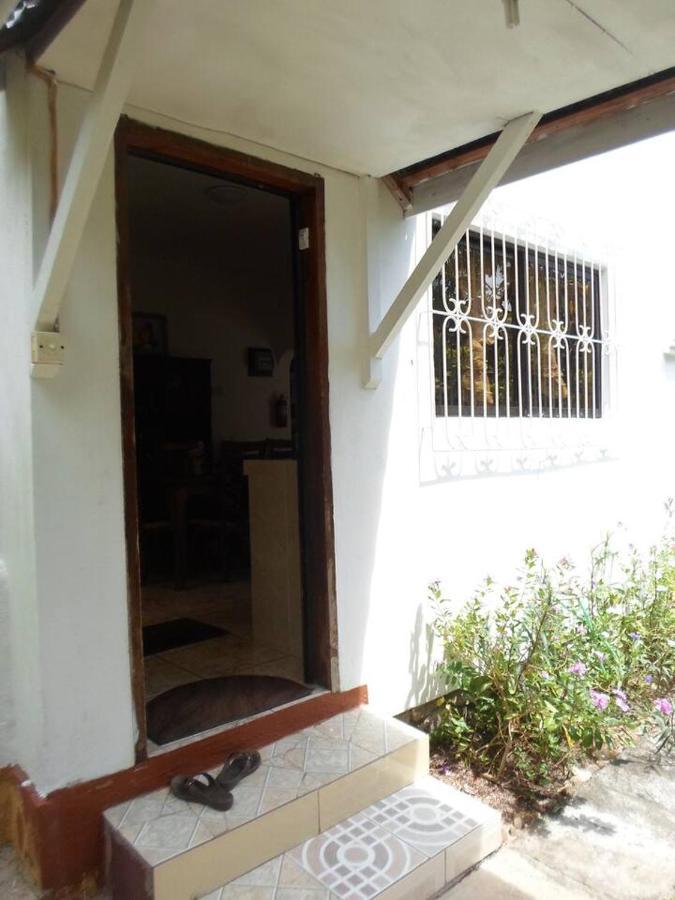 Gigi'S Self Catering Apartment Port Glaud Εξωτερικό φωτογραφία