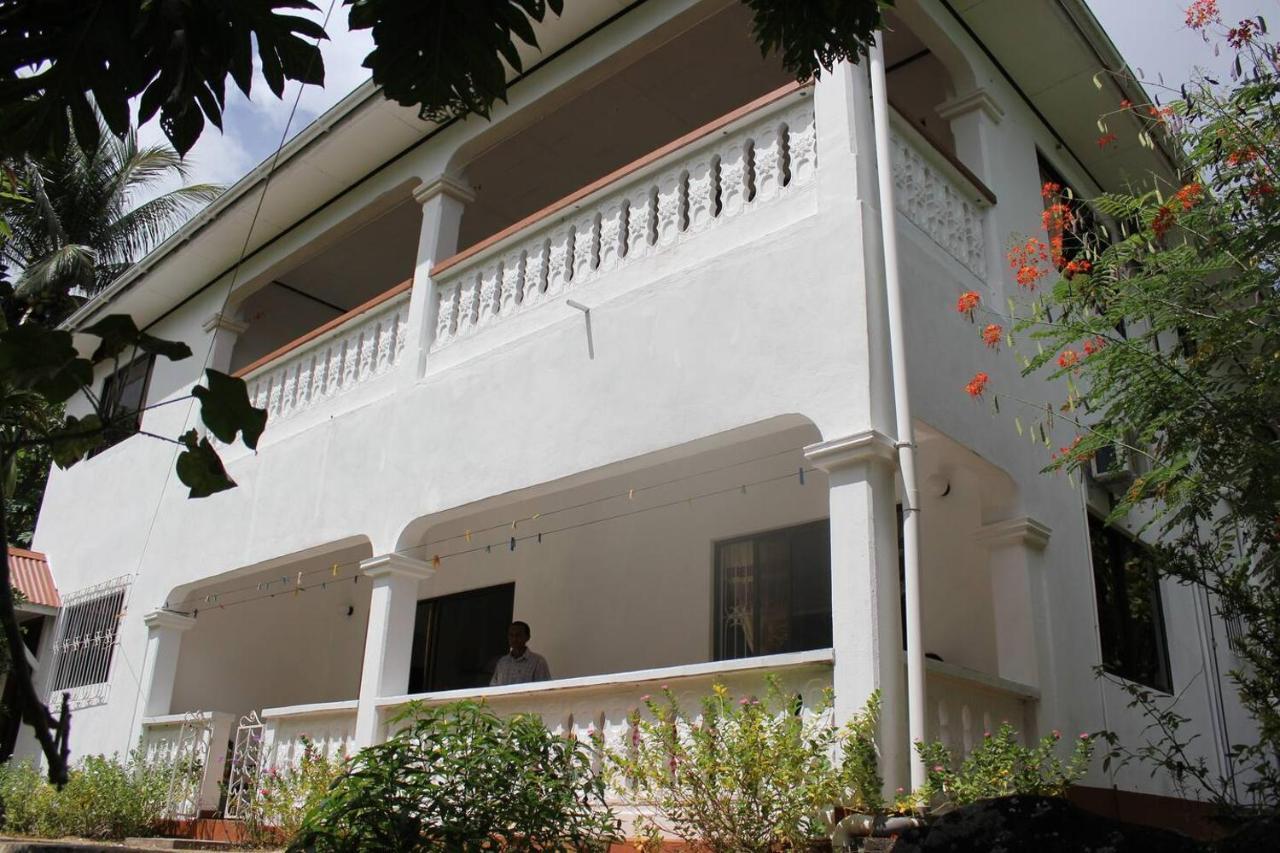Gigi'S Self Catering Apartment Port Glaud Εξωτερικό φωτογραφία