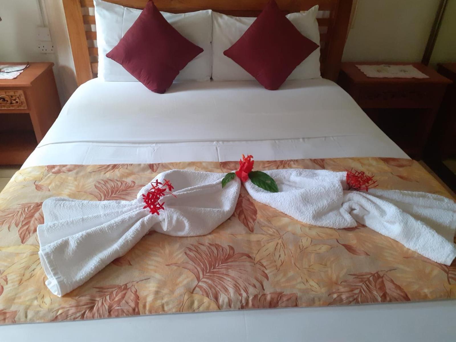 Gigi'S Self Catering Apartment Port Glaud Εξωτερικό φωτογραφία