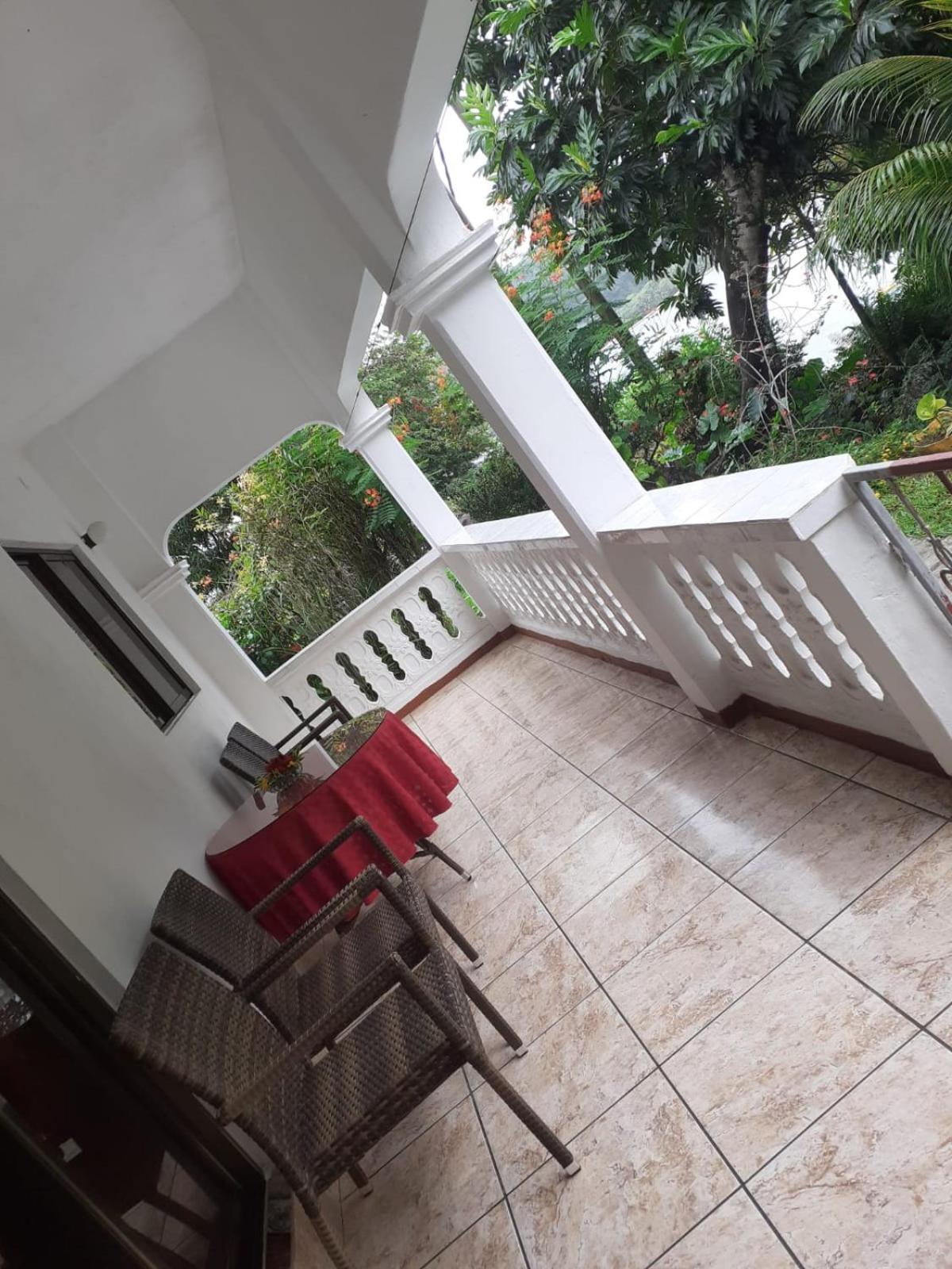 Gigi'S Self Catering Apartment Port Glaud Εξωτερικό φωτογραφία