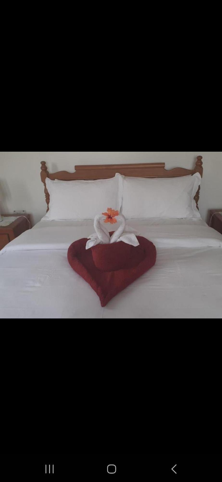 Gigi'S Self Catering Apartment Port Glaud Δωμάτιο φωτογραφία