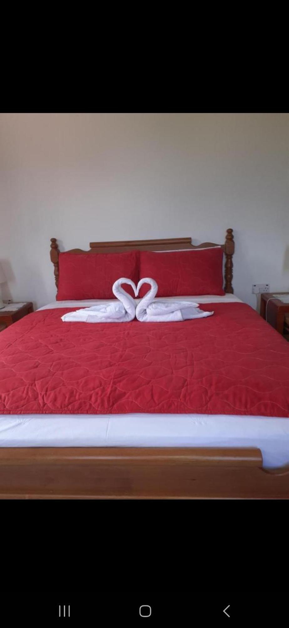 Gigi'S Self Catering Apartment Port Glaud Δωμάτιο φωτογραφία