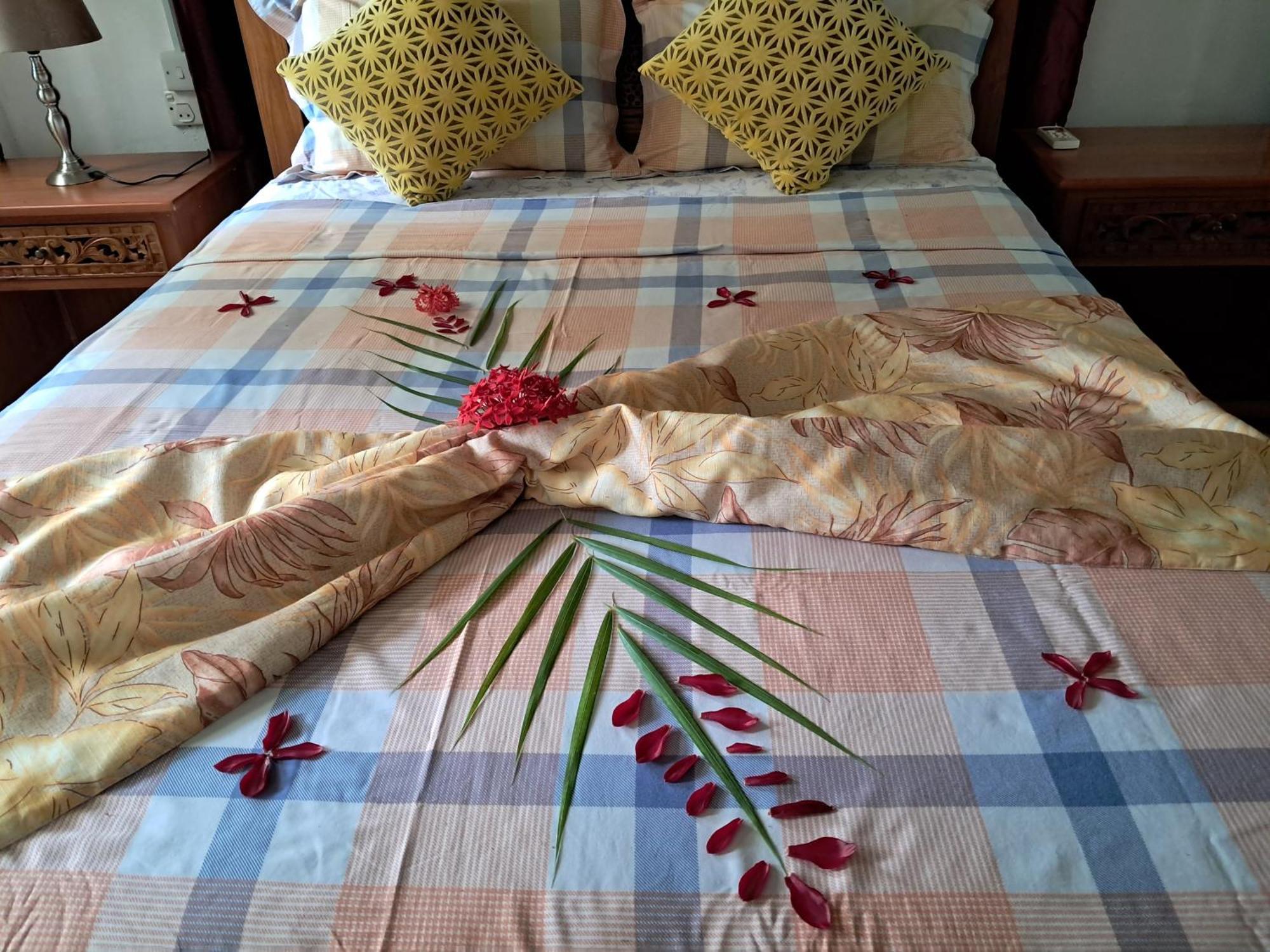 Gigi'S Self Catering Apartment Port Glaud Εξωτερικό φωτογραφία